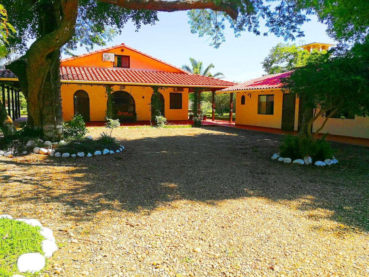Warnes Los Jazmines Hotel Resort מראה חיצוני תמונה