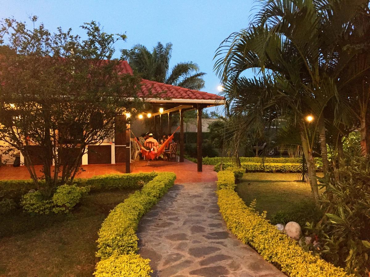 Warnes Los Jazmines Hotel Resort מראה חיצוני תמונה