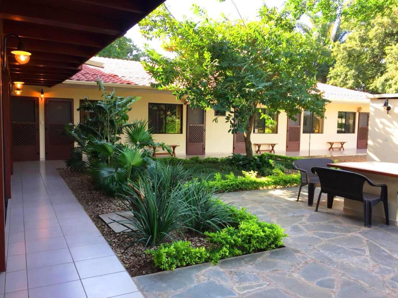 Warnes Los Jazmines Hotel Resort מראה חיצוני תמונה